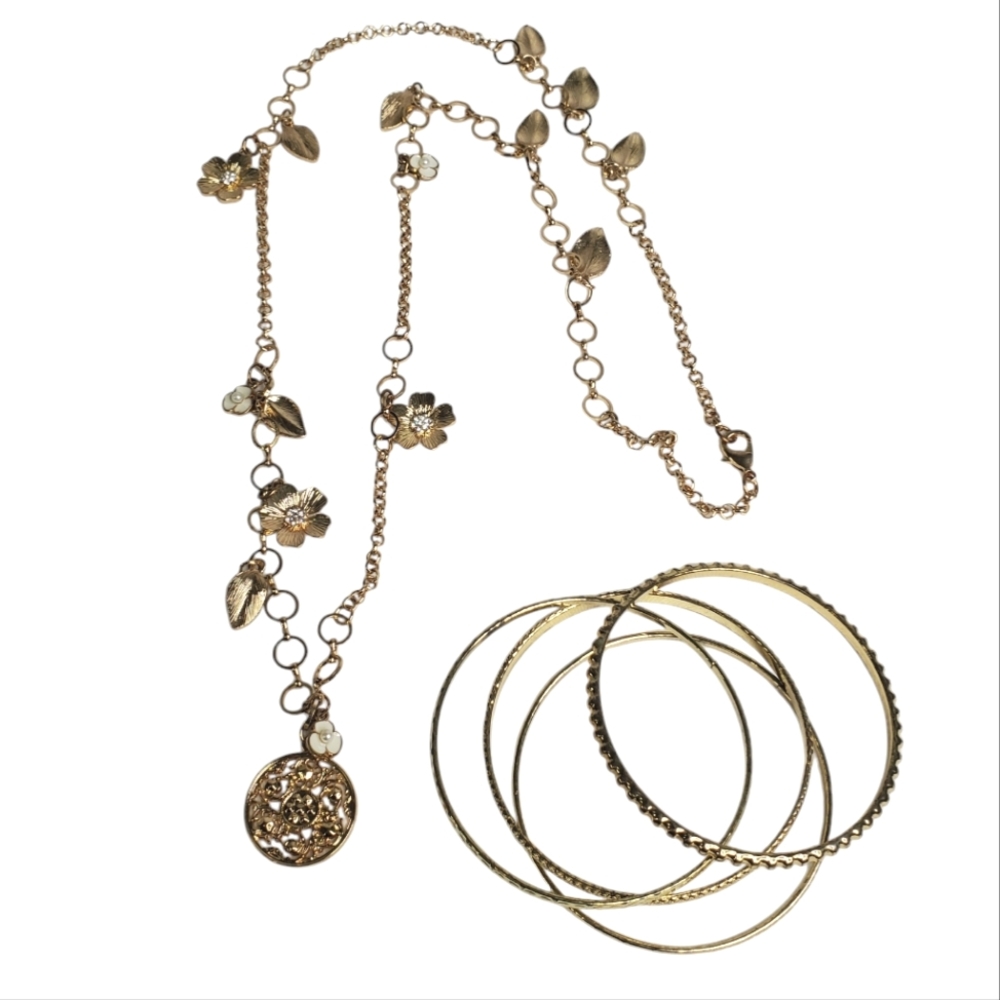 Gold Floral/Leaves Necklace and Bangle Set Costume Jewerly